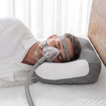 CPAP Pillow Guide: How the Right Pillow Helps You AND Your Partner Sleep Better / CPAP